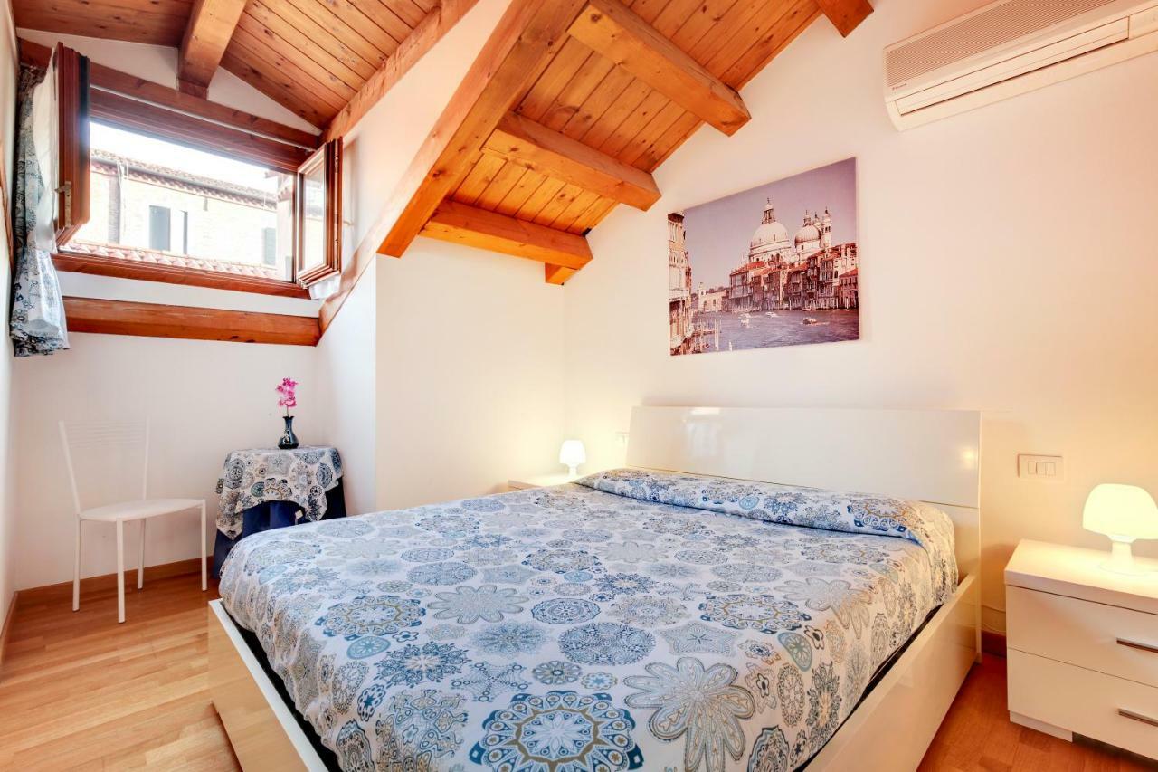 Lagoon Apartament *